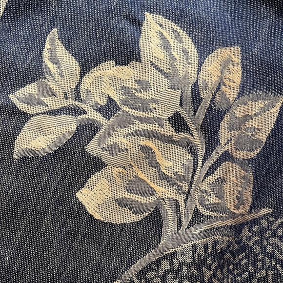 AMAWATERWAYS BLUE AND WHITE PASHMINA SCARF - Picture 2 of 4